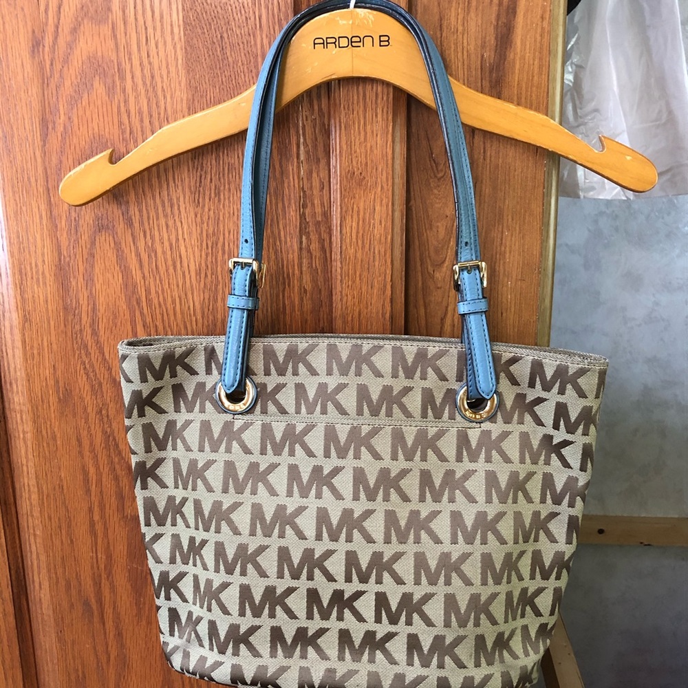 Michael Kors purse